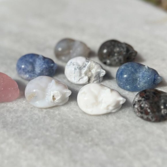 Cat Crystal Carving - Picture 3 of 7